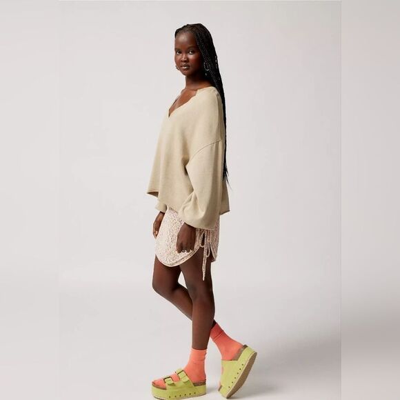 NWOT/NWT Out From Under Pullover Notch Neck Sweatshirt - Picture 2 of 7